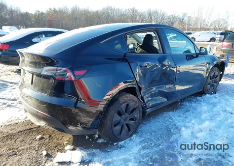 2024 Tesla Model Y Long Range Dual Motor All-Wheel Drive from USA, damaged, VIN 7SAYGAEE8RF153025